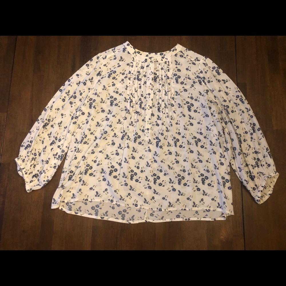 🫐 Flowy Floral Blouse 🫐